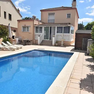 Villa Rnet - Collsacabra Con Piscina Privada, Rosas